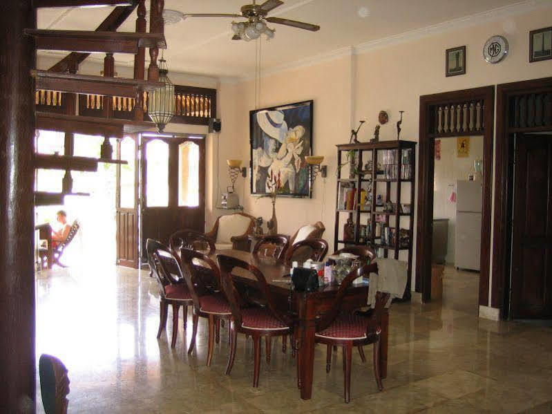 ホテルOmbak Putih Bungalows ヌサドゥア エクステリア 写真
