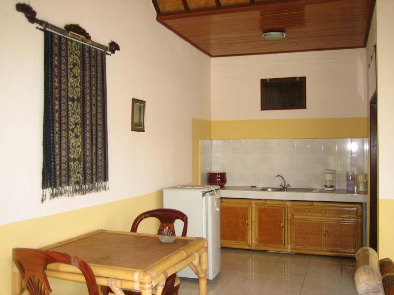 ホテルOmbak Putih Bungalows ヌサドゥア エクステリア 写真